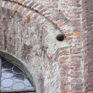 München Alter Peter Kanonenkugel